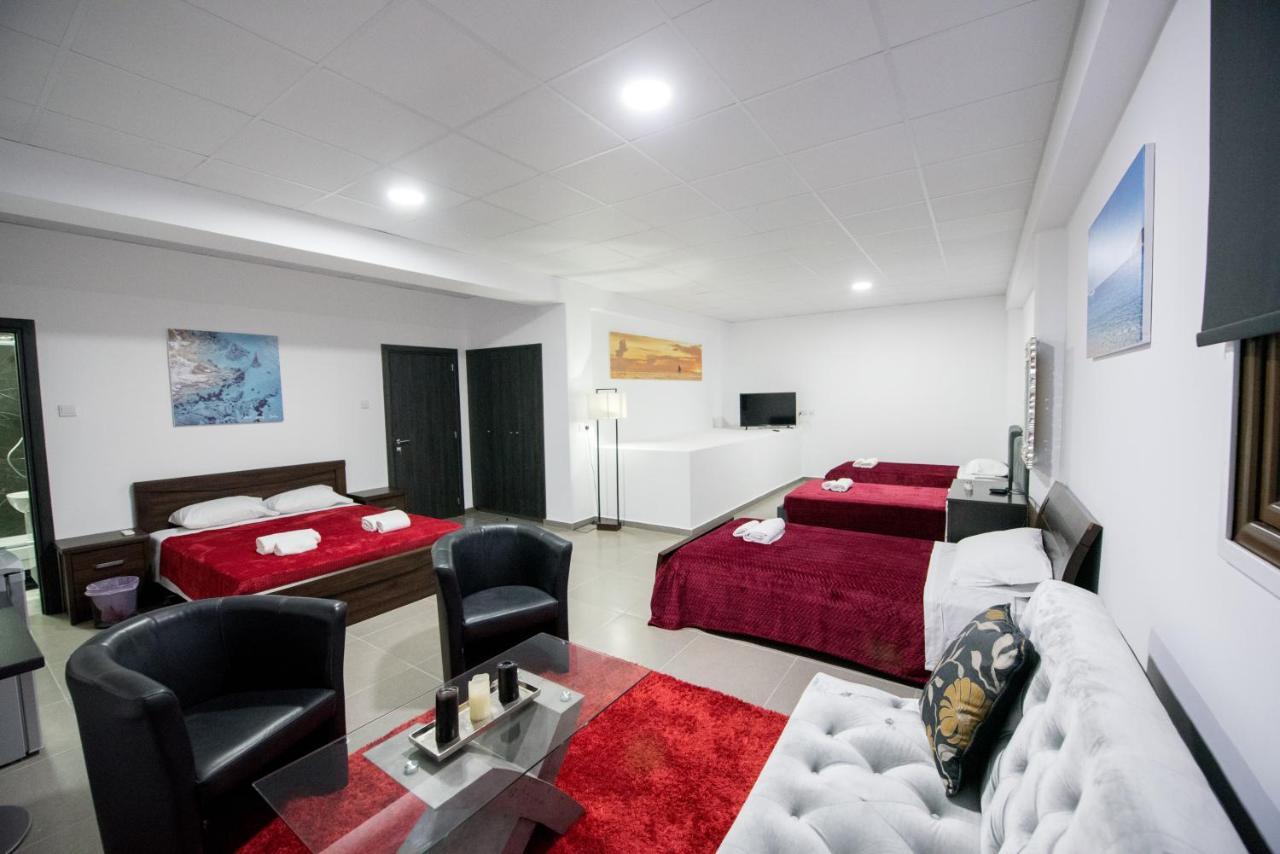 Central Luxury Studios Ayia Napa Esterno foto